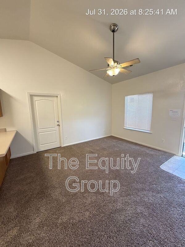 2423 W Sunnyside Ave - Photo 2 of 16