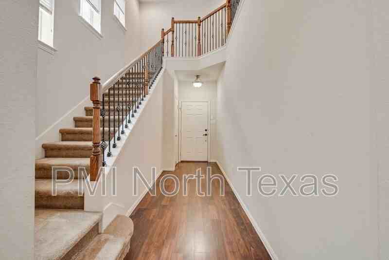 10516 Bolivar Dr - Photo 3 of 23