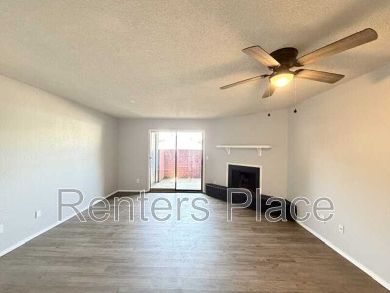1207 S Quaker Ave #101 - Photo 2 of 10