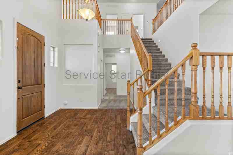 10122 W Albeniz Pl - Photo 4 of 33