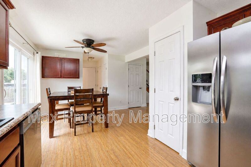 10419 Stonecrest Dr - Photo 7 of 33