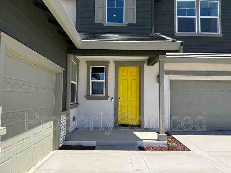 1336 N Martorella Ave - Photo 3 of 50