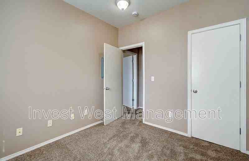 5264 Neavenue #30 - Photo 4 of 25