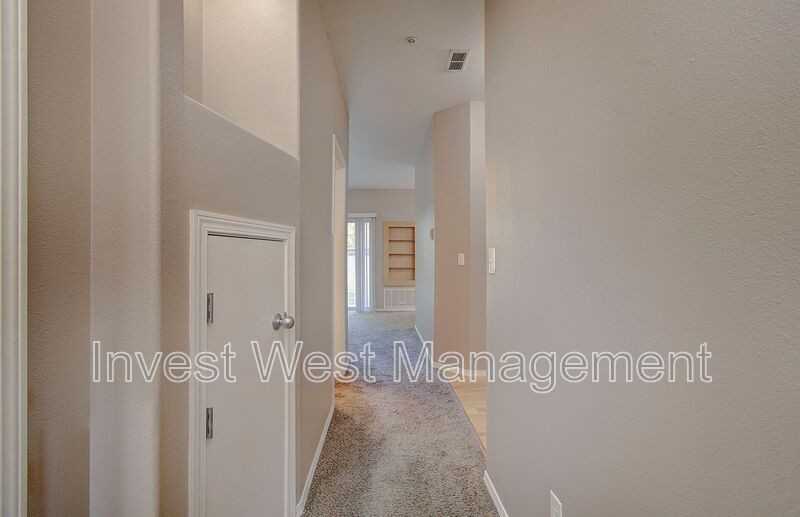 5264 Neavenue #30 - Photo 5 of 25