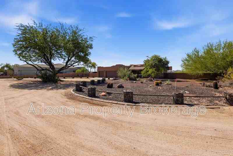1933 W Tanya Trl - Photo 2 of 43