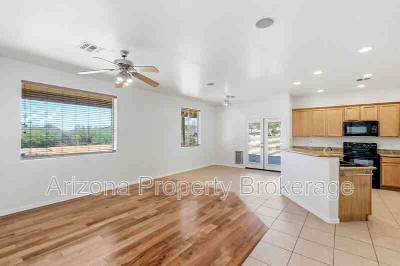 1933 W Tanya Trl - Photo 6 of 43