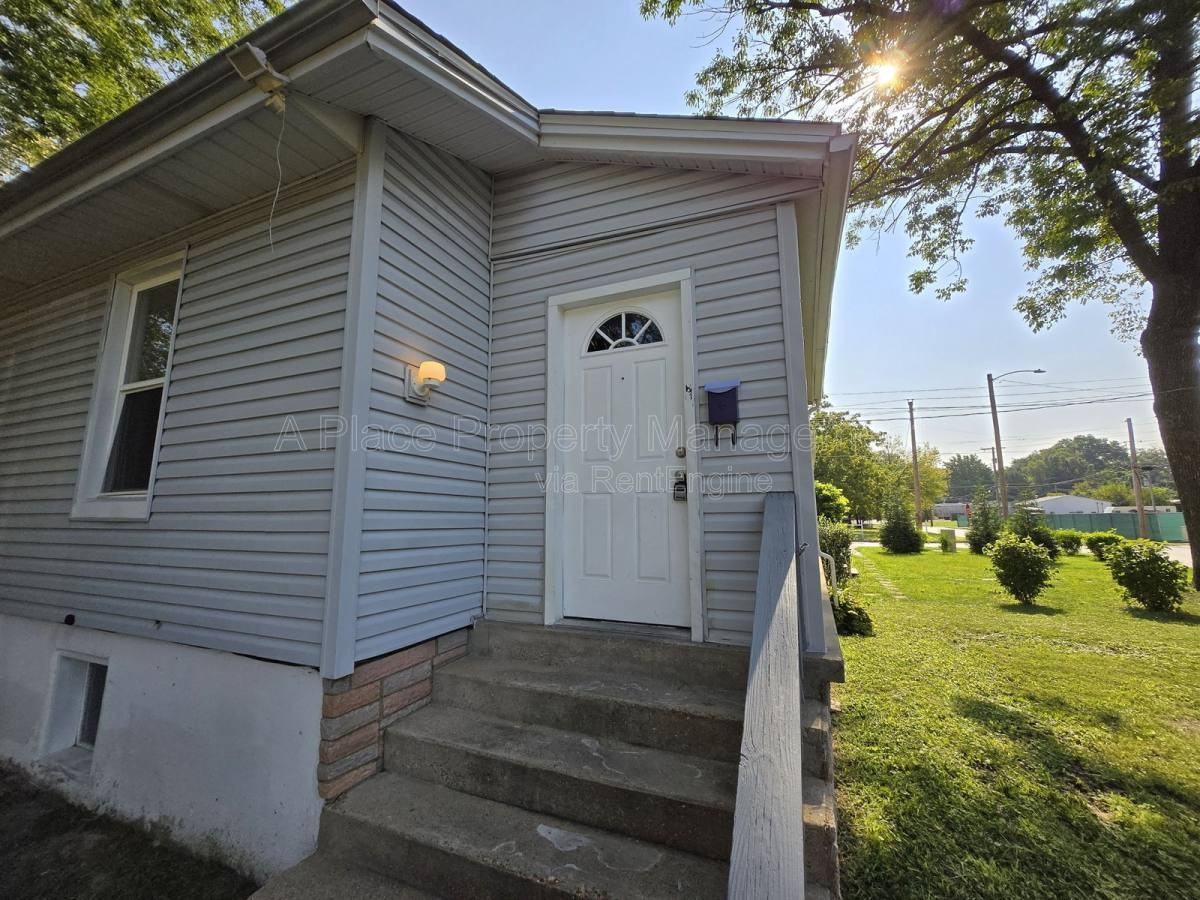 9429 Baltimore Ave - Photo 2 of 10