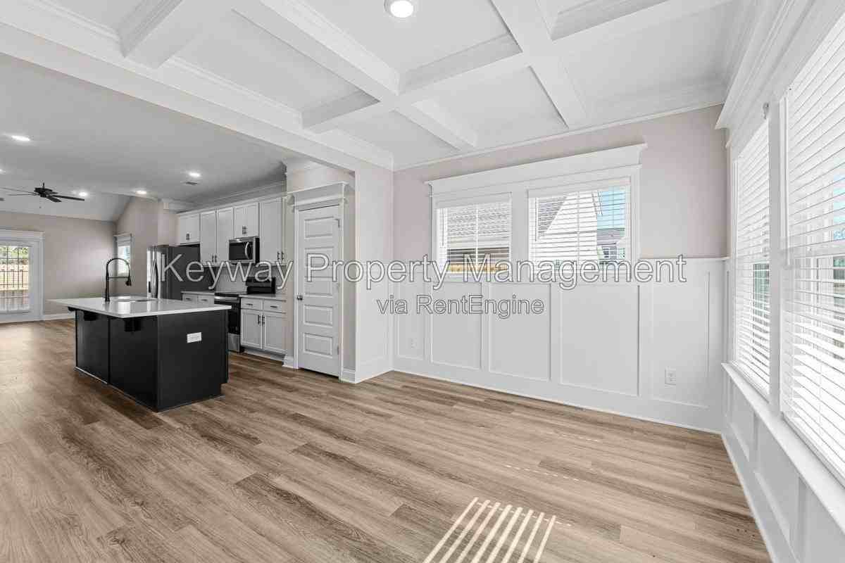 2124 Denmark Ave Se - Photo 4 of 9