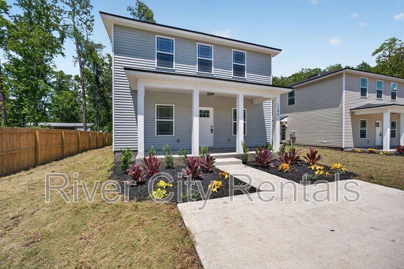 1181 Floyd St - Photo 2 of 31