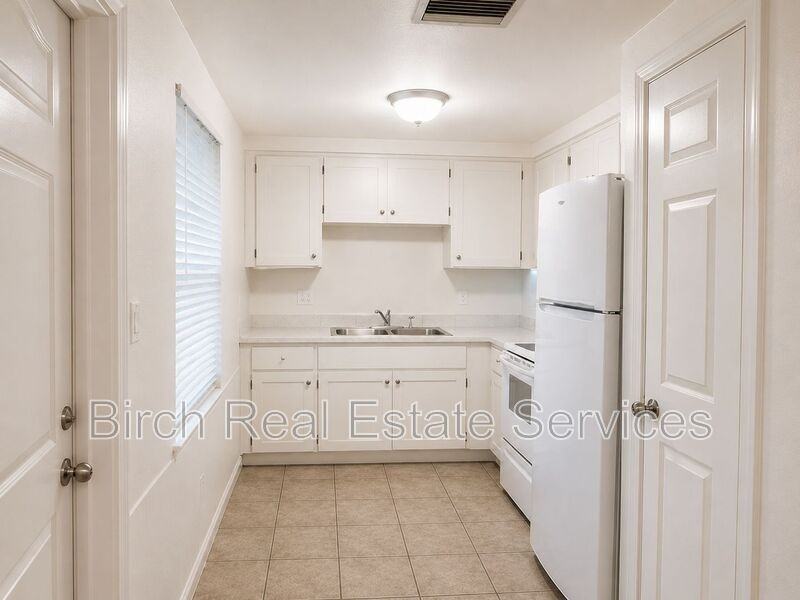 5844 Georgia Ave - Photo 5 of 11