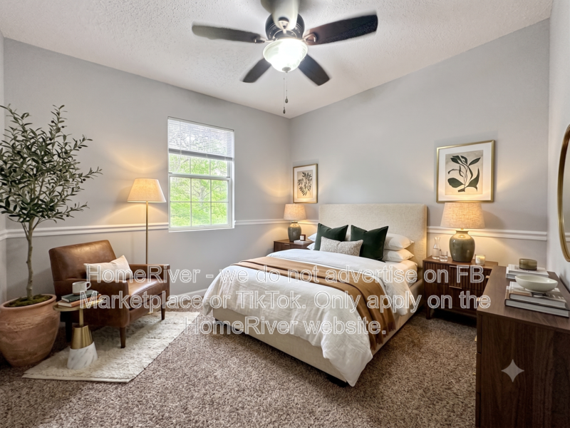 555 Browning Cir - Photo 4 of 25