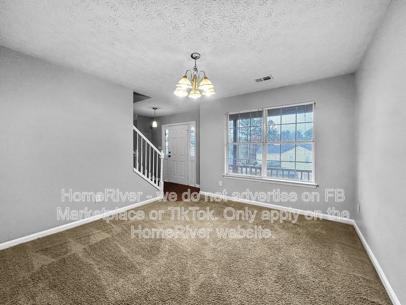 7011 Grinder Dr - Photo 4 of 22