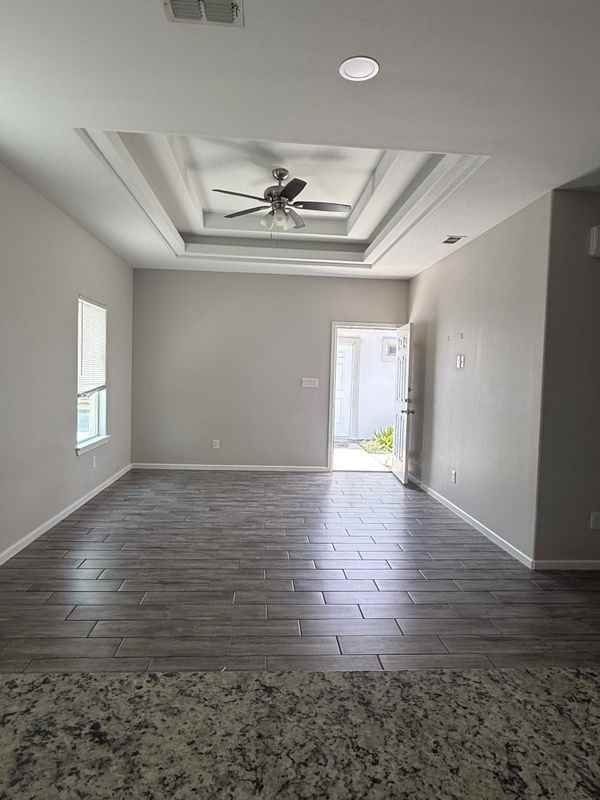 5800 Sandpiper Ave - Photo 2 of 16