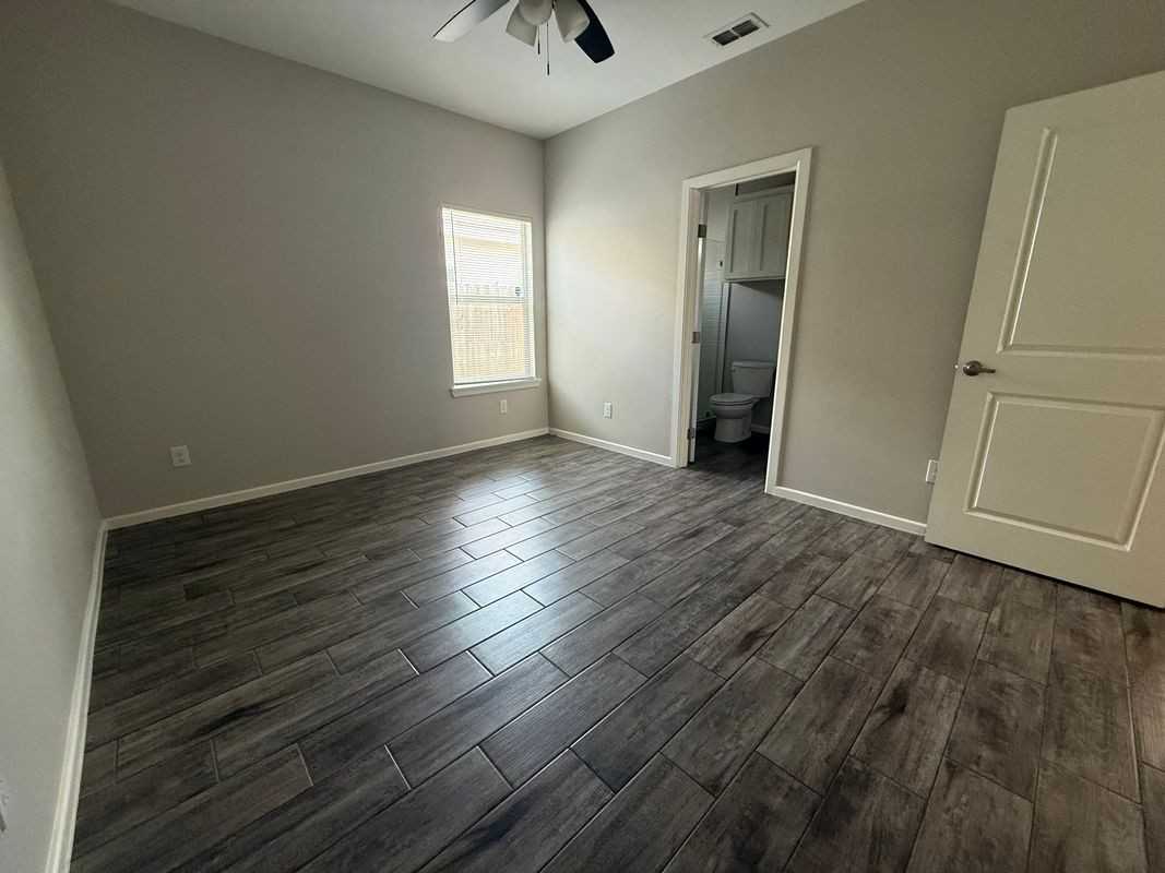 5800 Sandpiper Ave - Photo 6 of 16