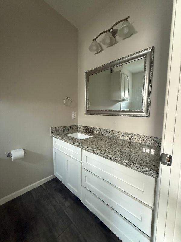 5800 Sandpiper Ave - Photo 7 of 16