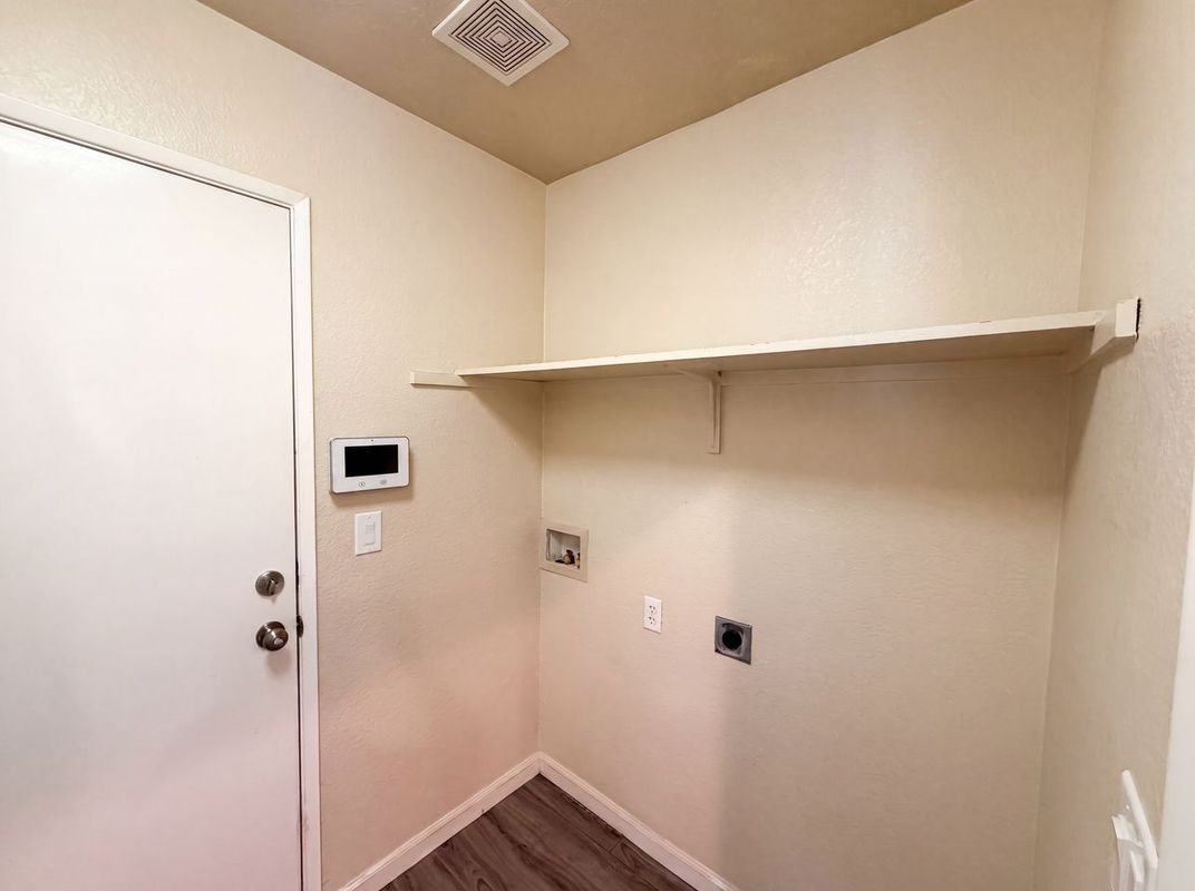 4319 Monhegan Way - Photo 3 of 21