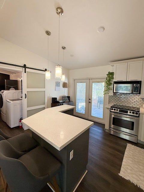 1705 Sw 10th St - Photo 4 of 10
