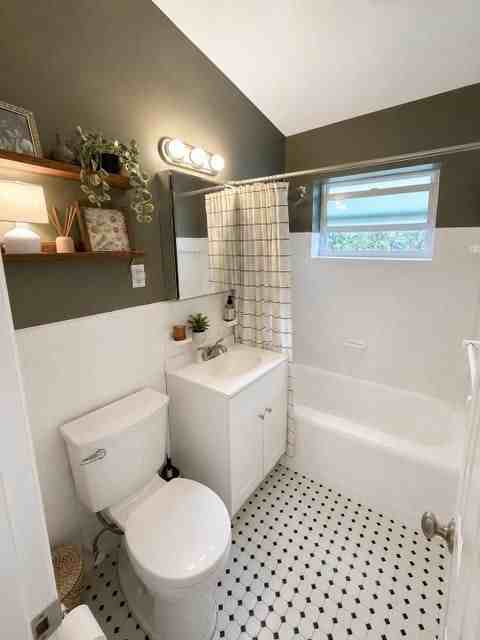 1705 Sw 10th St - Photo 7 of 10