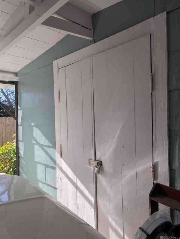 313 Burgin Ave - Photo 7 of 28
