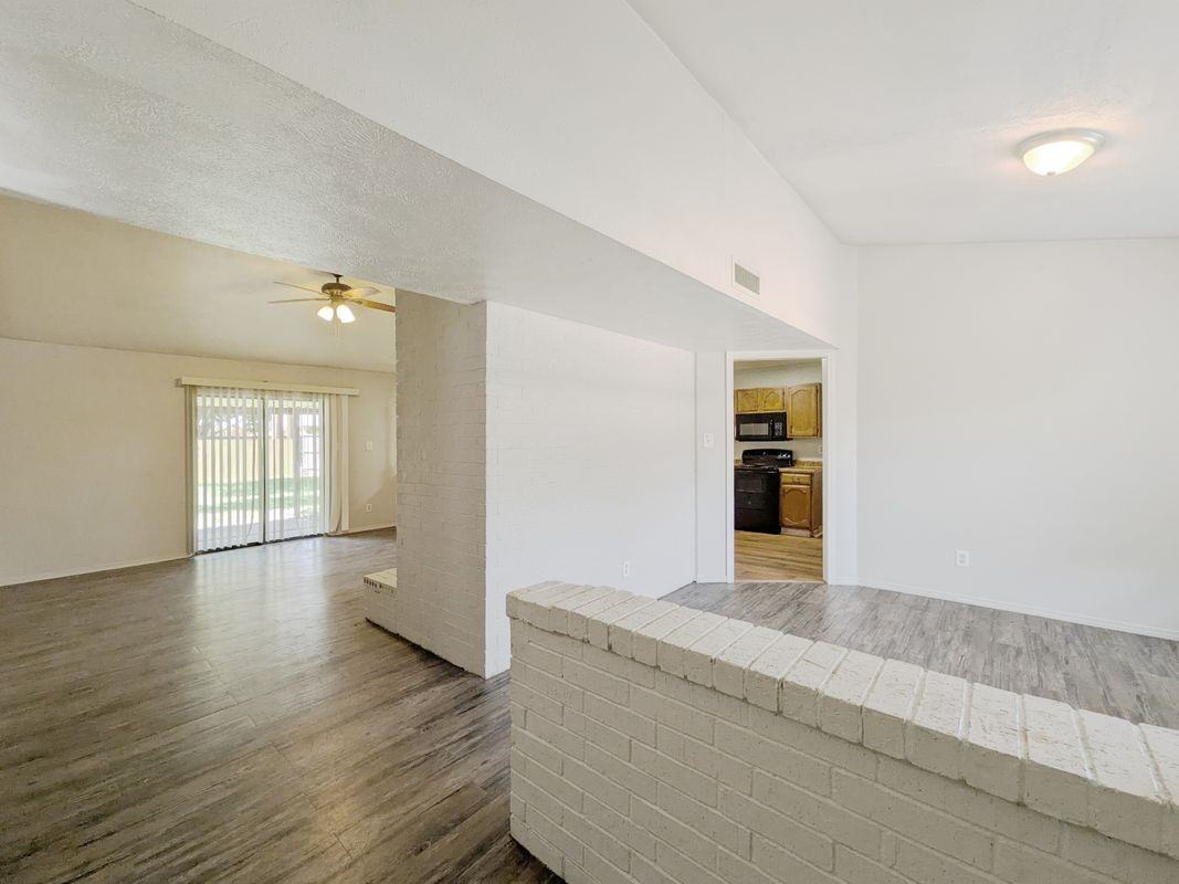 602 Heritage Hill Dr - Photo 4 of 31