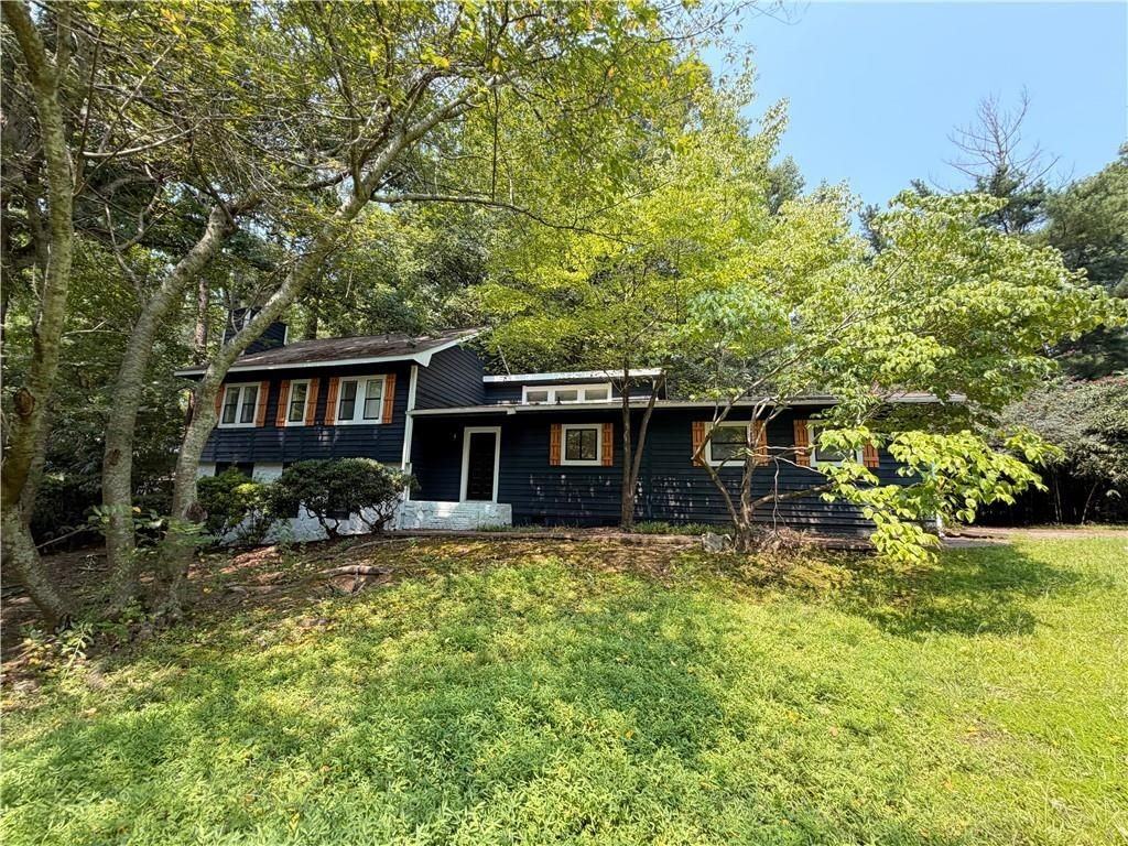 3315 Canterbury Trl - Photo 3 of 27
