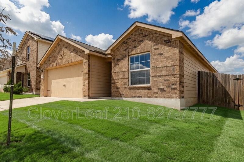 15266 Snug Harbor Way - Photo 2 of 32