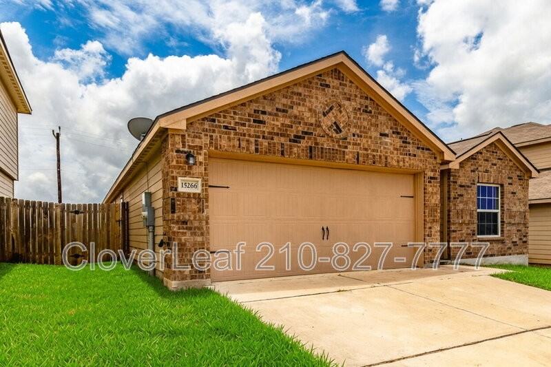 15266 Snug Harbor Way - Photo 3 of 32
