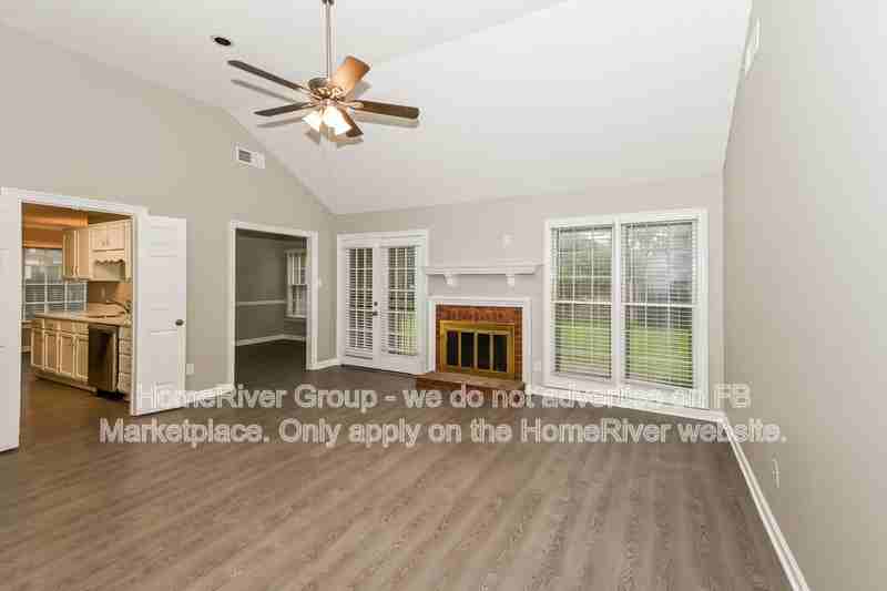 1378 Fieldstone Trl - Photo 6 of 21