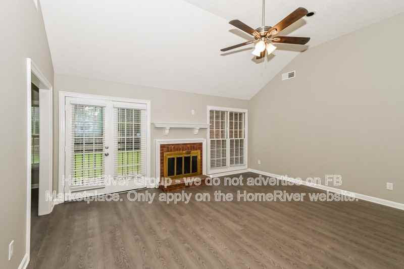 1378 Fieldstone Trl - Photo 7 of 21