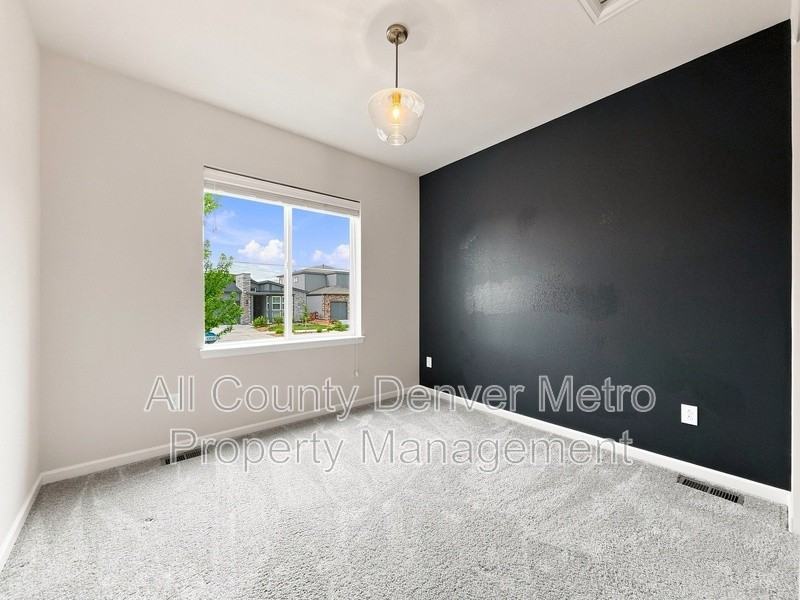 9395 Antero St - Photo 3 of 43