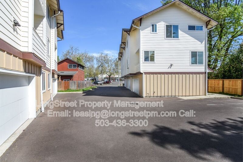1960 Nw Taylor Ave #101 - Photo 5 of 29