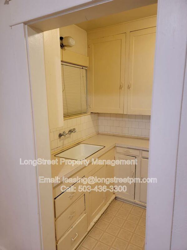 1745 Nw Jackson Ave #4 - Photo 4 of 18
