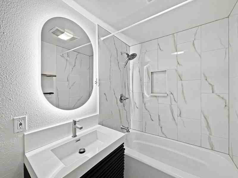 3696 Bellingham Ave - Photo 7 of 16