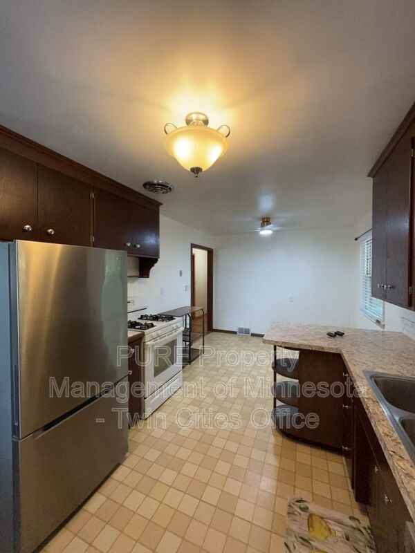 10525 Abbott Ave S - Photo 7 of 36