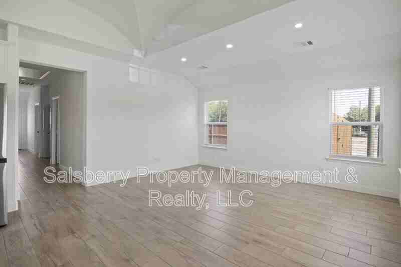 338 S 3rd St - Photo 6 of 34