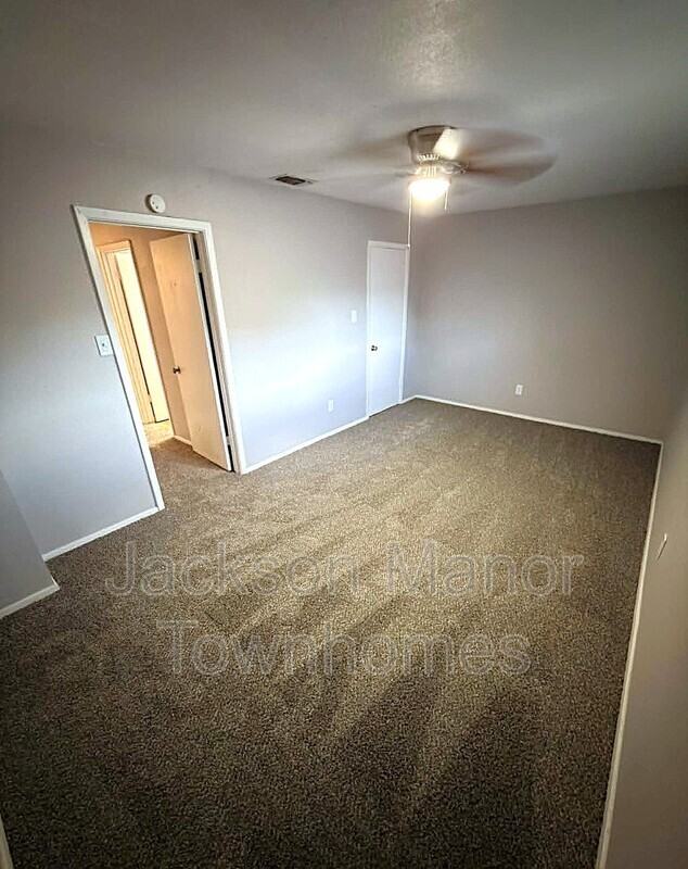 3000 Webb Ave #501 - Photo 6 of 11