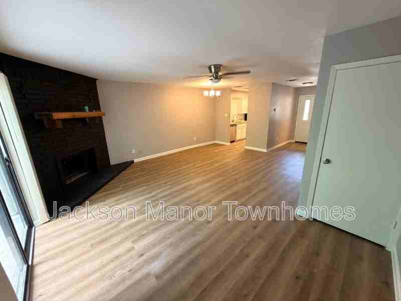 3000 Webb Ave #702 - Photo 4 of 6