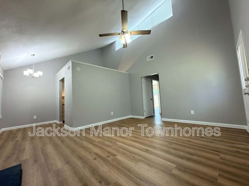 3000 Webb Ave #702 - Photo 6 of 6