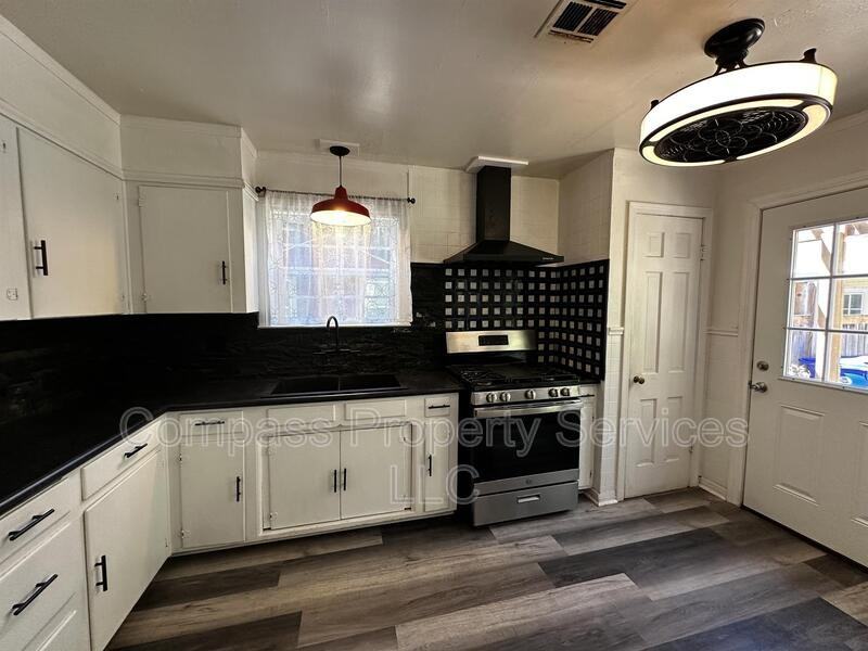 3217 Cole Ave #3217COLE - Photo 6 of 19