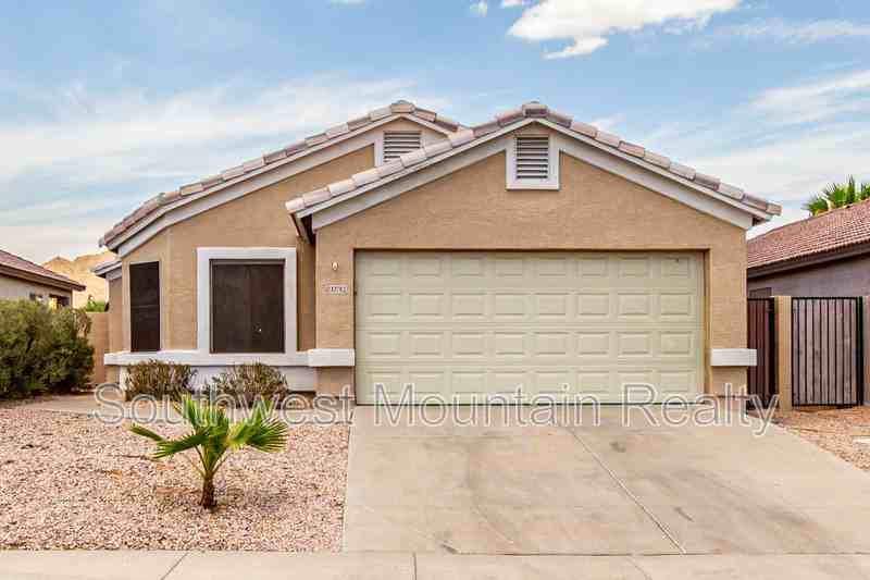 33782 N Mercedes Dr - Photo 2 of 35