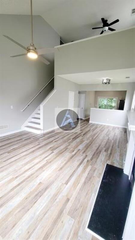 1691 Woodsford Rd Nw - Photo 4 of 26