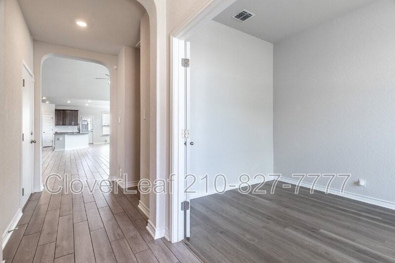 9602 Bicknell Sedge - Photo 7 of 43