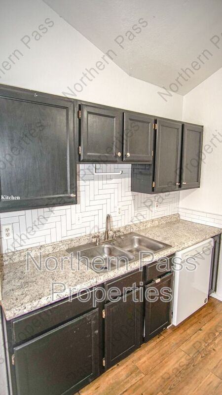 2100 Robert Wynn St - Photo 3 of 23