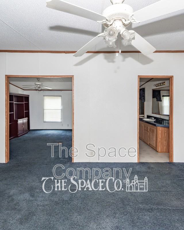 255 Mitton Rd - Photo 5 of 10