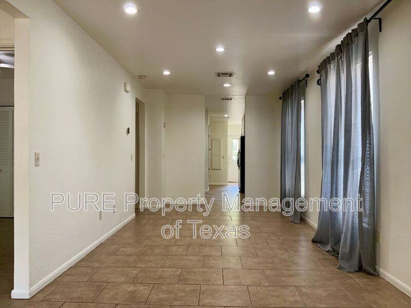 2517 E 4th St - Photo 5 of 35