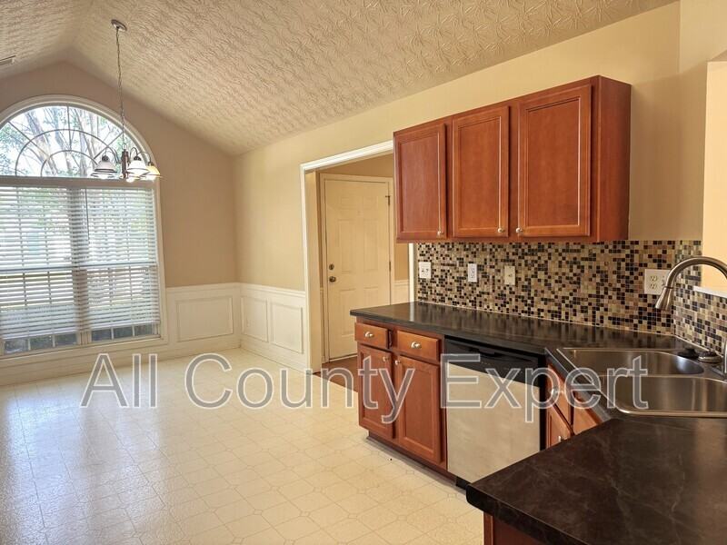 1277 Poison Oak Ct - Photo 6 of 21