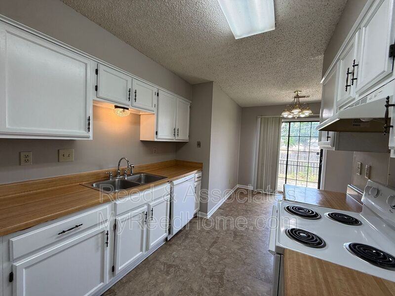 6556 Birch Hollow Dr - Photo 7 of 19