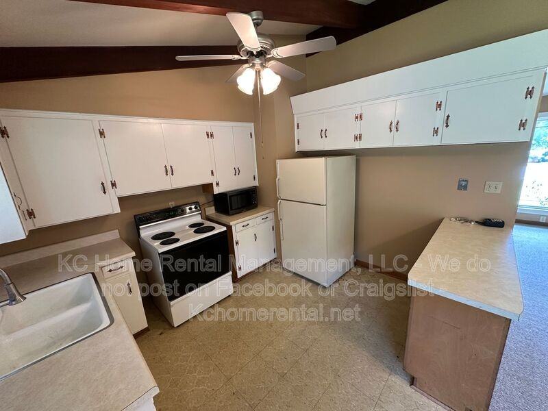 6103 N Garfield Ave - Photo 7 of 28