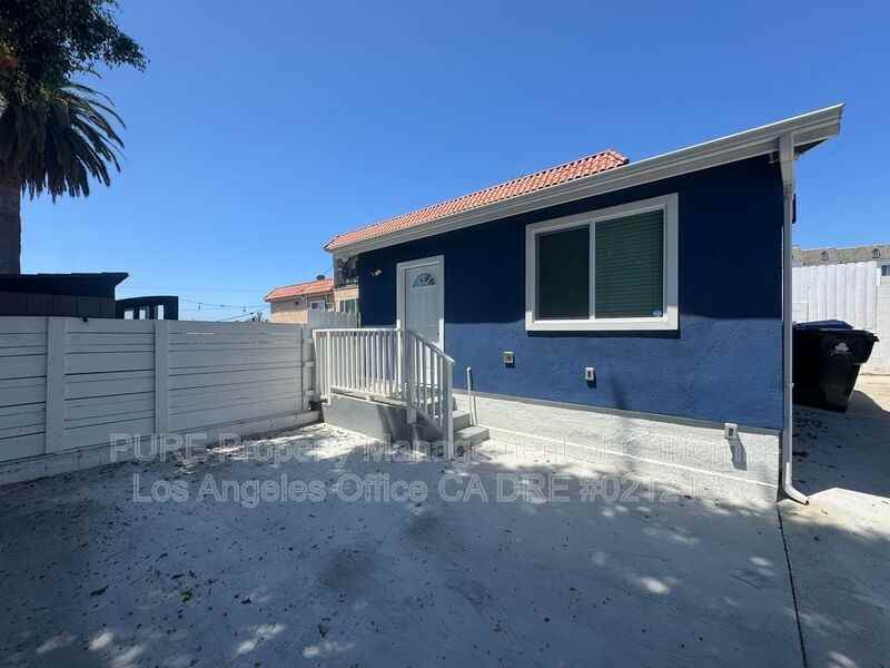 670 W 2nd St #670-1-2 - Photo 2 of 11