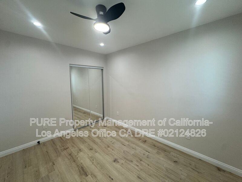 670 W 2nd St #670-1-2 - Photo 5 of 11